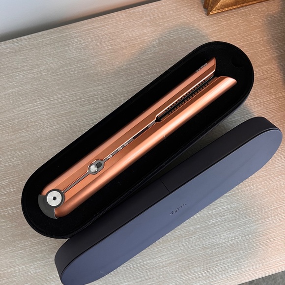 Dyson Corrale Hair Straightener - Picture 3 of 4